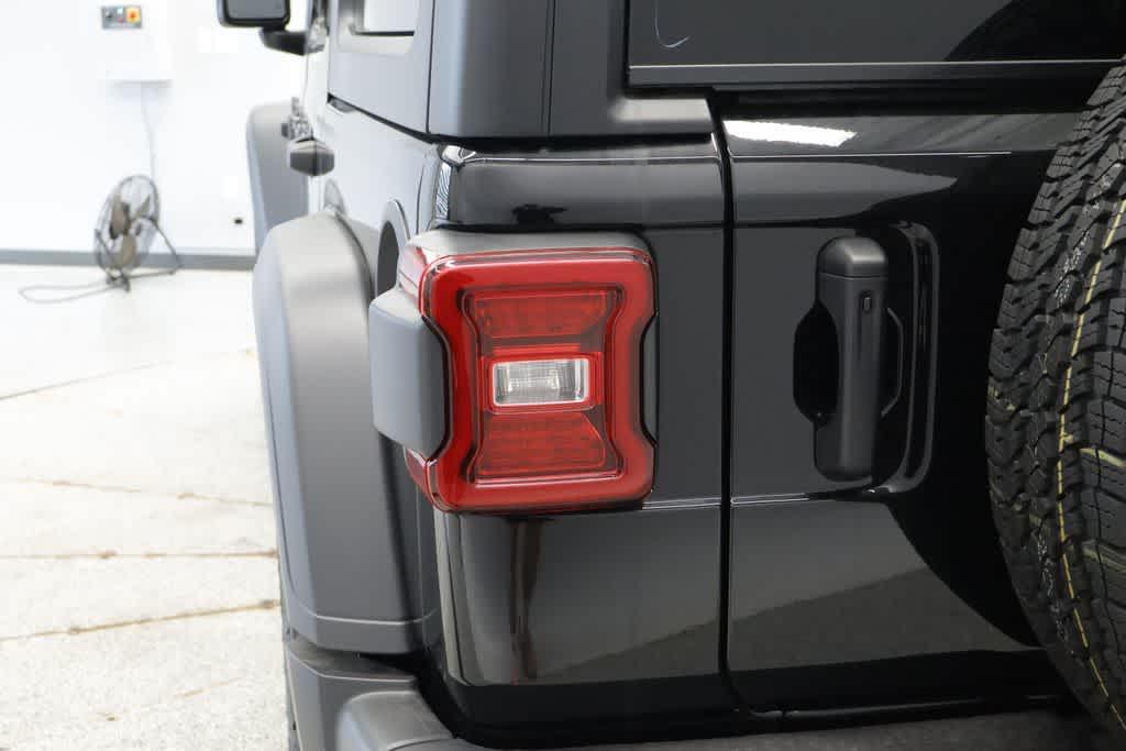 new 2026 Jeep Wrangler car, priced at $46,405