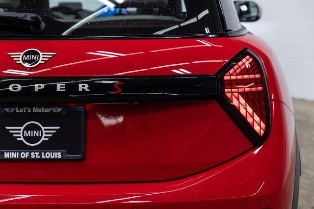 used 2025 MINI Hardtop car, priced at $31,915