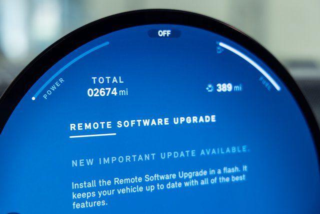 used 2025 MINI Hardtop car, priced at $30,995