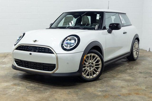used 2025 MINI Hardtop car, priced at $28,995