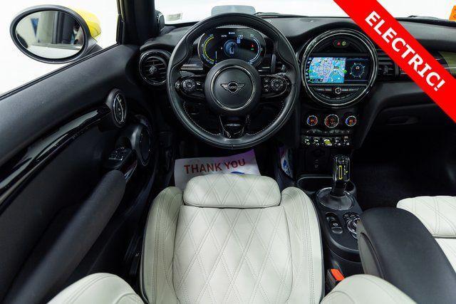 used 2021 MINI SE Hardtop car, priced at $17,500