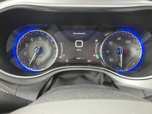 used 2025 Chrysler Pacifica car, priced at $35,500