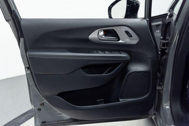 used 2025 Chrysler Pacifica car, priced at $34,900