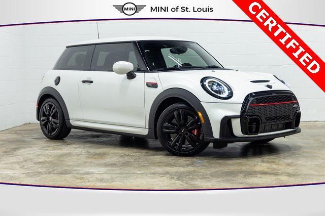 used 2024 MINI Hardtop car, priced at $33,000