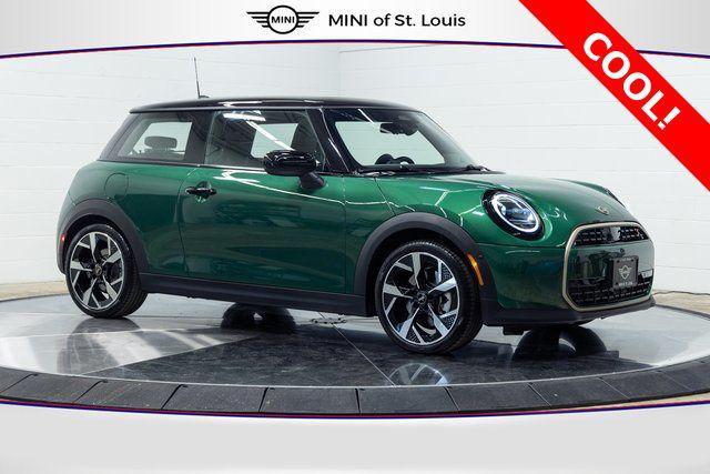used 2025 MINI Hardtop car, priced at $31,500