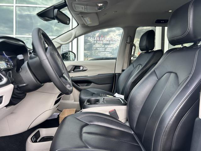 used 2024 Chrysler Pacifica car, priced at $26,900