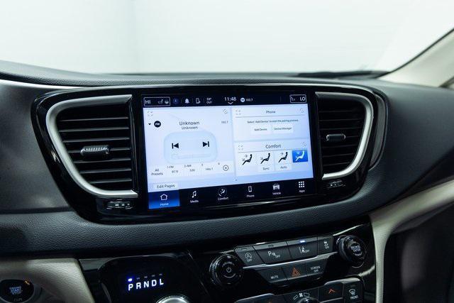 used 2024 Chrysler Pacifica car, priced at $26,900