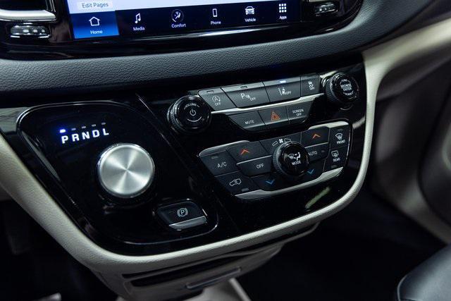 used 2024 Chrysler Pacifica car, priced at $26,900