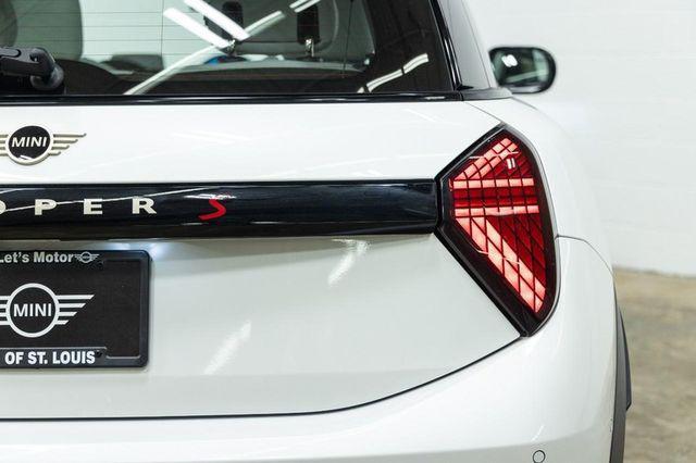 used 2025 MINI Hardtop car, priced at $31,885