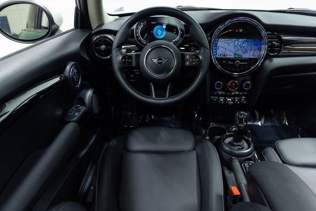 used 2024 MINI Hardtop car, priced at $25,500