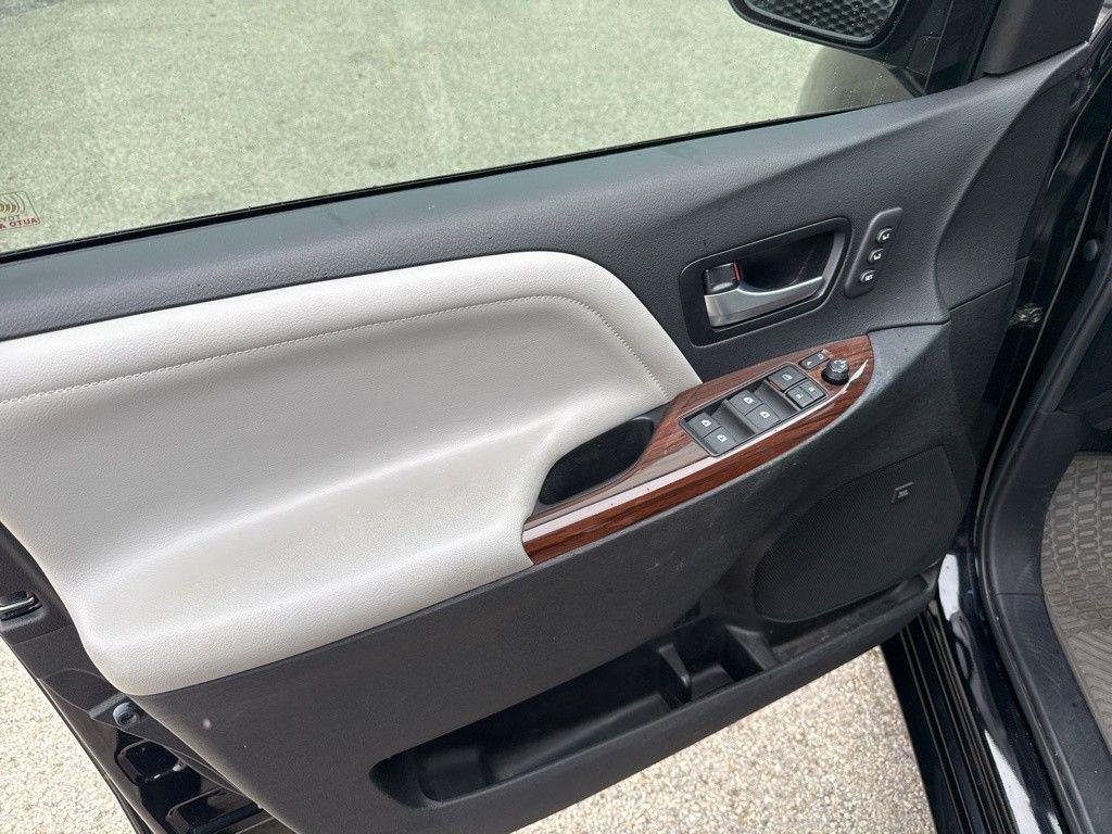 used 2016 Toyota Sienna car, priced at $24,888