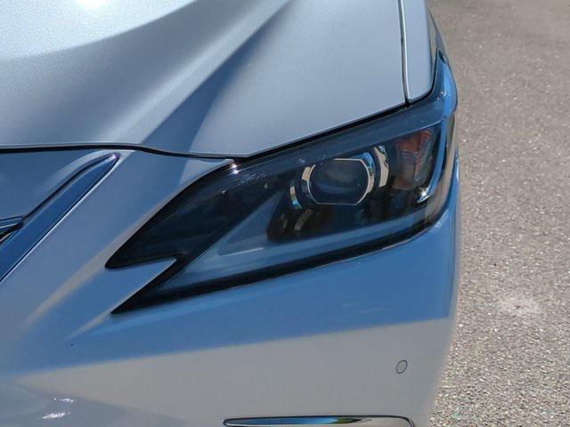 used 2022 Lexus ES 350 car, priced at $30,978