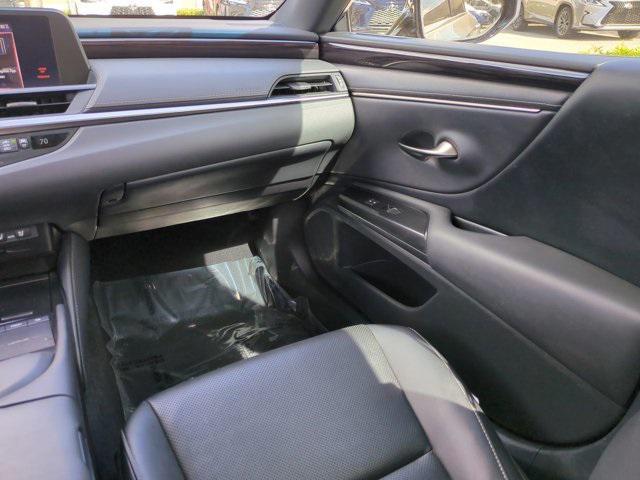 used 2021 Lexus ES 350 car, priced at $27,998