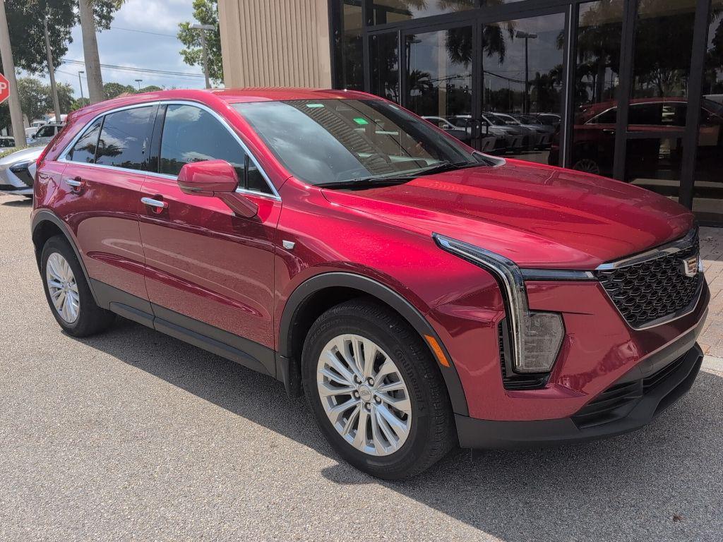 used 2024 Cadillac XT4 car, priced at $31,127
