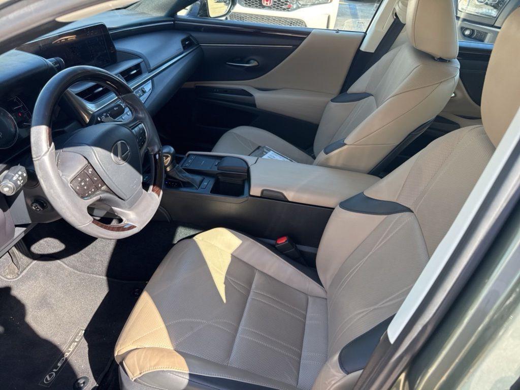 used 2019 Lexus ES 350 car, priced at $31,988