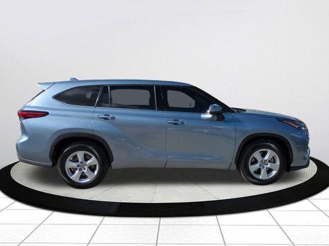 used 2021 Toyota Highlander Hybrid car, priced at $29,988
