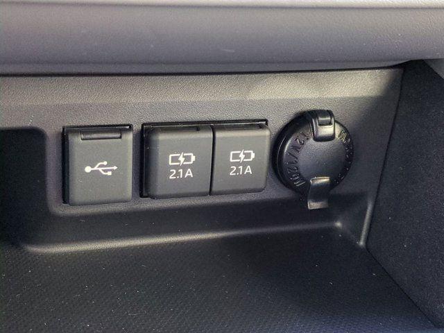 used 2021 Toyota Highlander Hybrid car, priced at $29,988