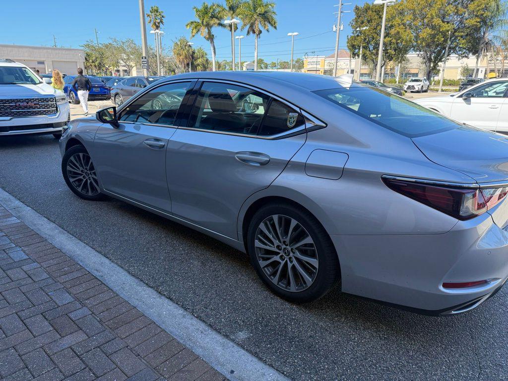 used 2021 Lexus ES 350 car, priced at $30,998