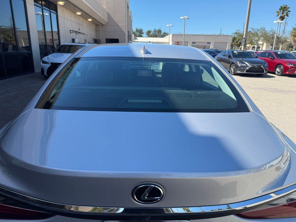 used 2021 Lexus ES 350 car, priced at $30,998