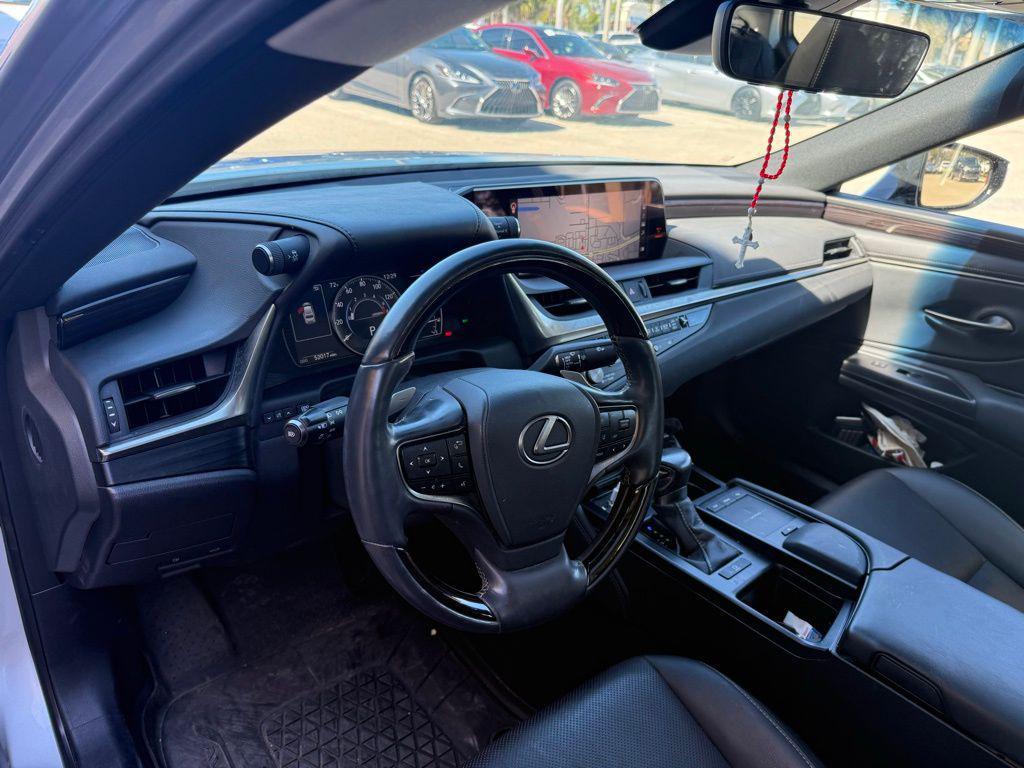 used 2021 Lexus ES 350 car, priced at $30,998