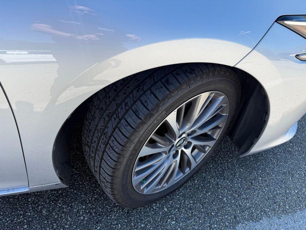 used 2021 Lexus ES 350 car, priced at $30,998