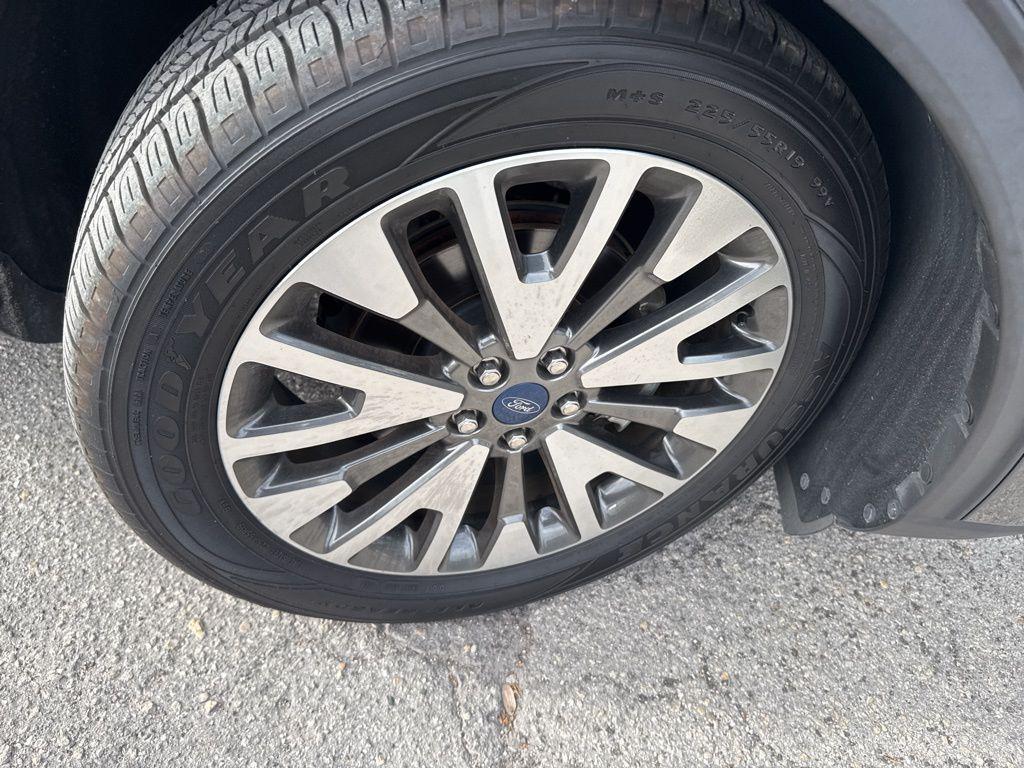 used 2020 Ford Escape car, priced at $17,978