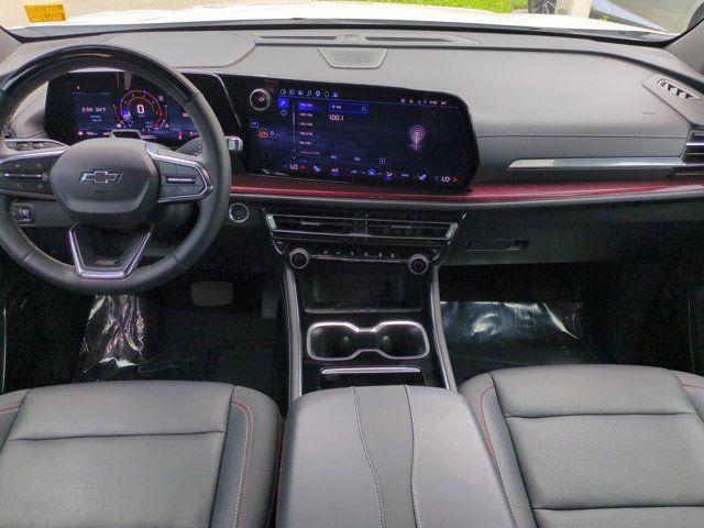 used 2025 Chevrolet Traverse car, priced at $43,978