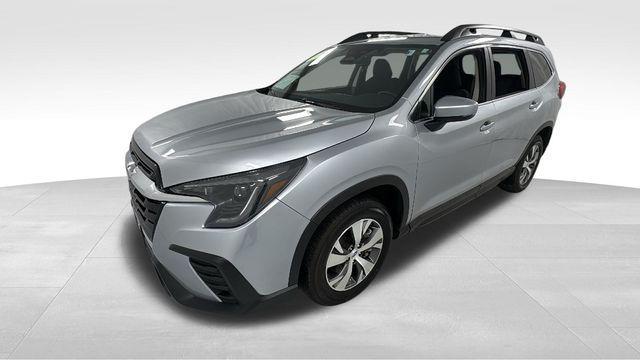 used 2025 Subaru Ascent car, priced at $32,859