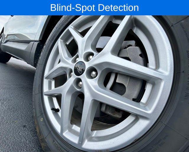 used 2023 Ford Edge car, priced at $20,821