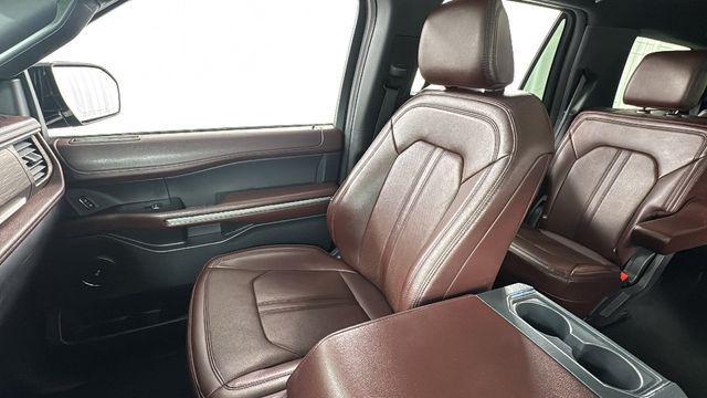 used 2024 Ford Expedition car, priced at $44,520
