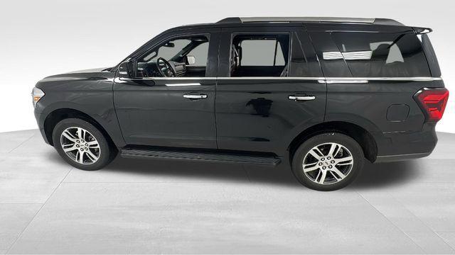 used 2024 Ford Expedition car, priced at $44,520