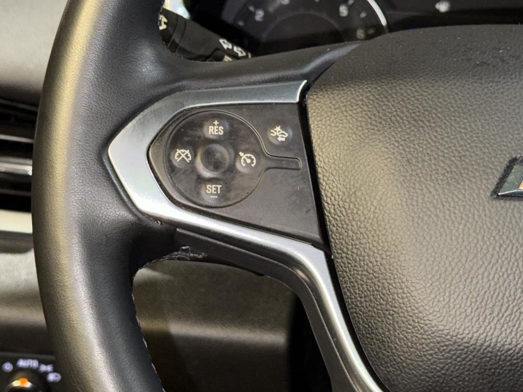 used 2023 Chevrolet Traverse car, priced at $27,885