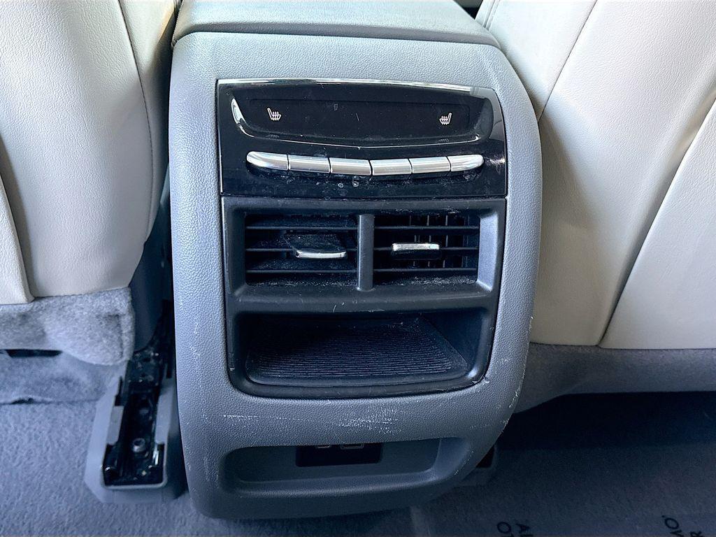 used 2022 Cadillac XT5 car, priced at $19,655