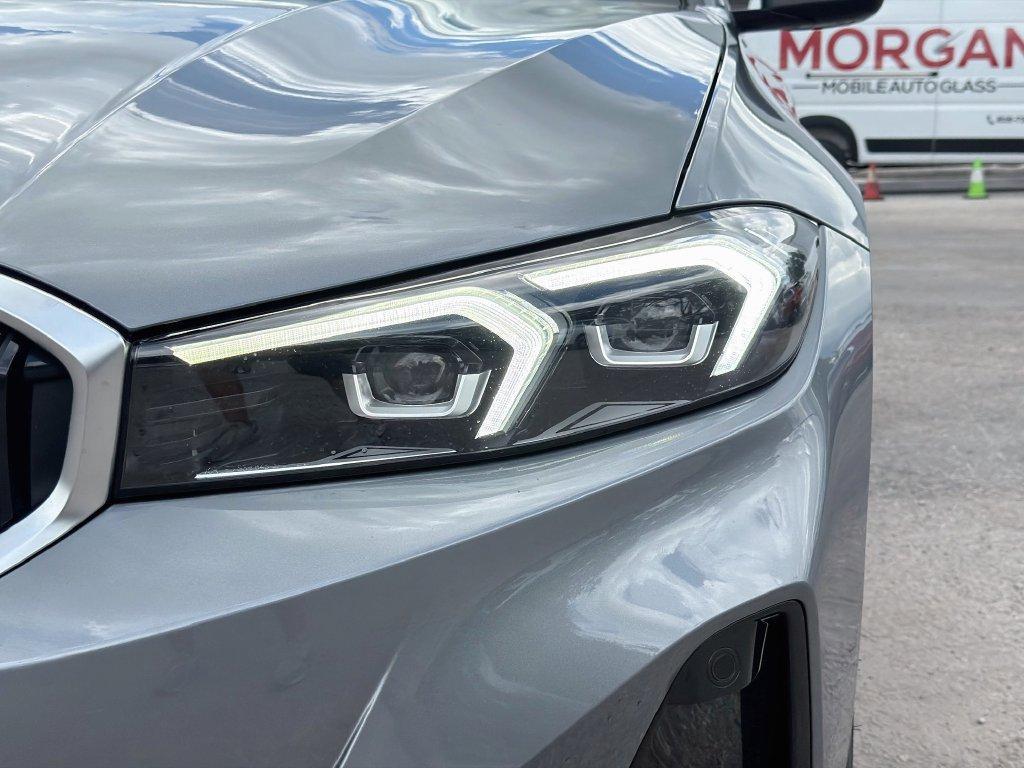 BMW 3 Series view 9
