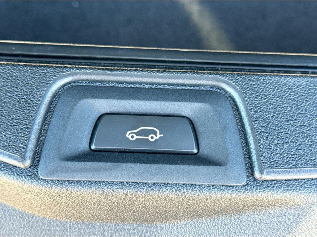 used 2021 BMW X5 car, priced at $24,665