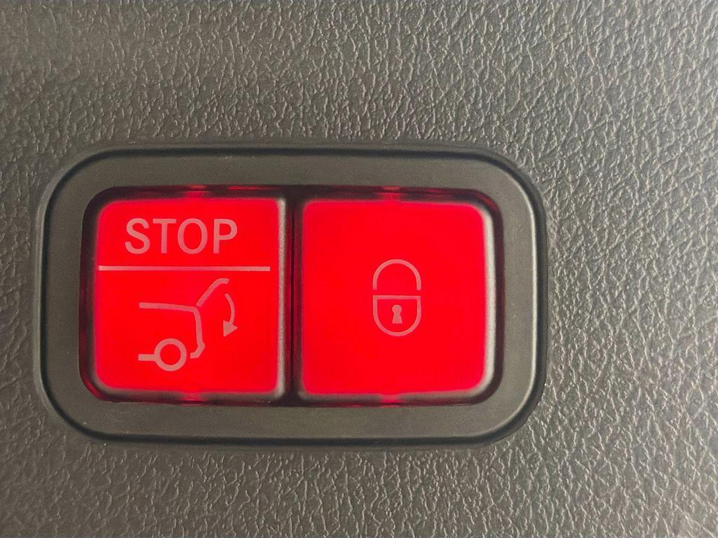 used 2021 Mercedes-Benz GLE 350 car, priced at $33,995