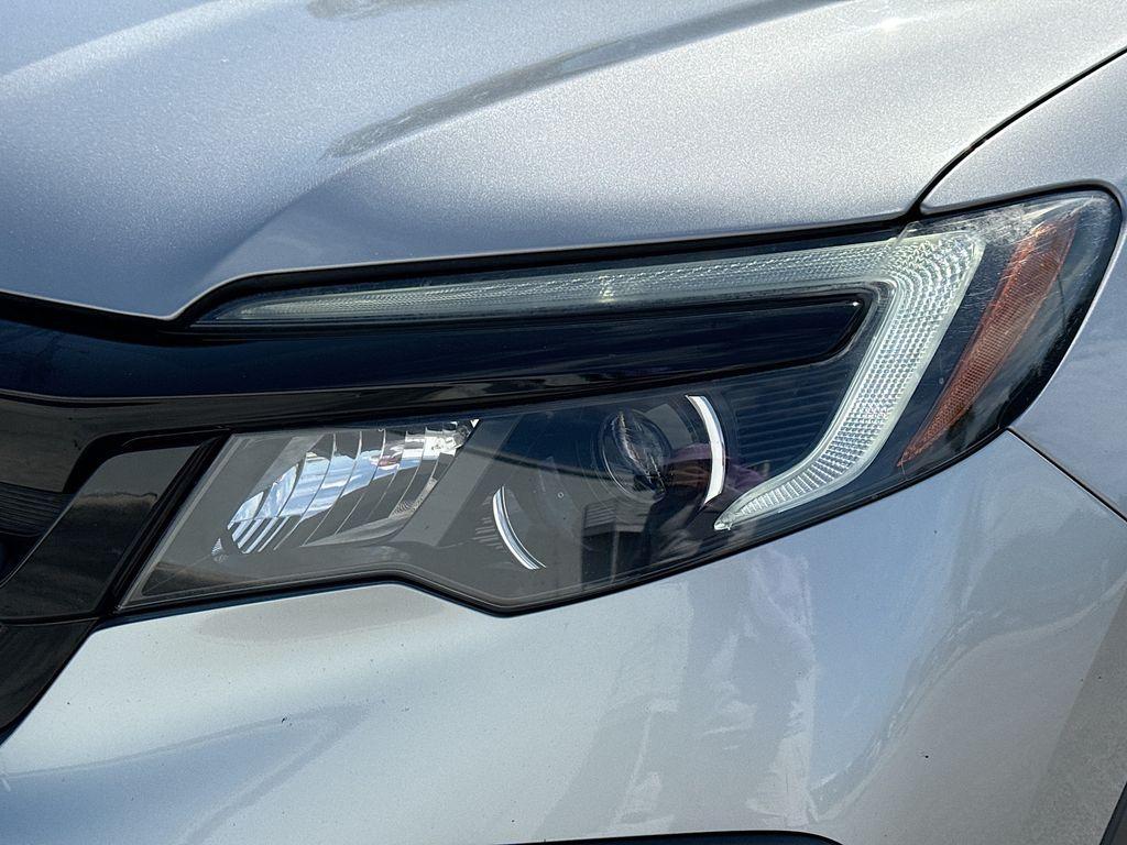 used 2021 Honda Pilot car, priced at $23,807