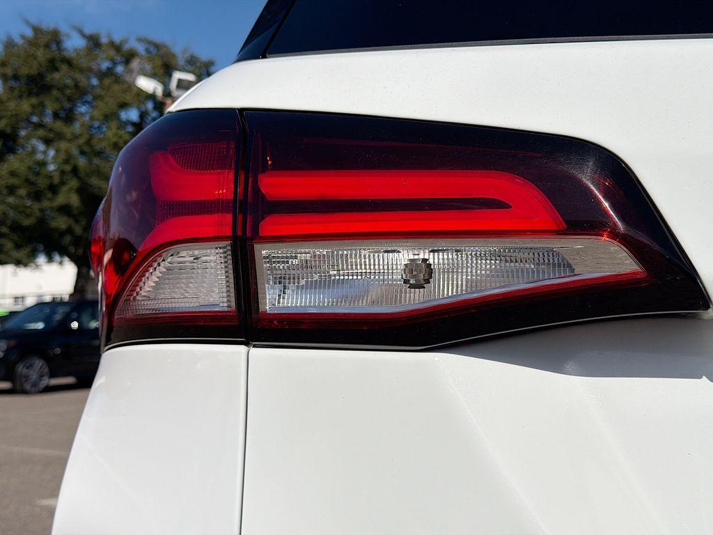 used 2022 Chevrolet Equinox car, priced at $15,944