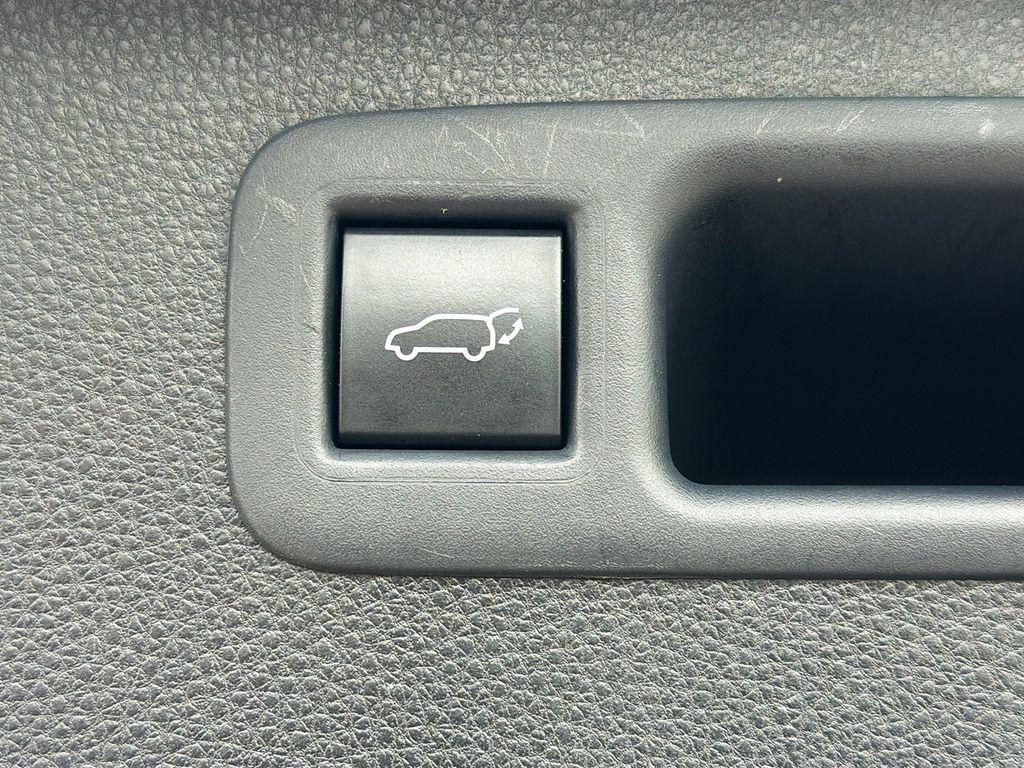 used 2022 Toyota Highlander car, priced at $24,955