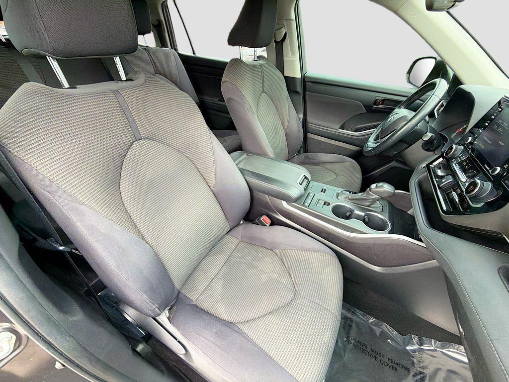 used 2022 Toyota Highlander car, priced at $24,955