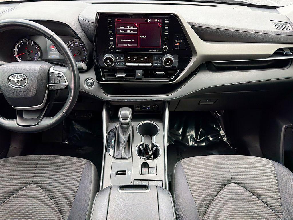 used 2022 Toyota Highlander car, priced at $24,955