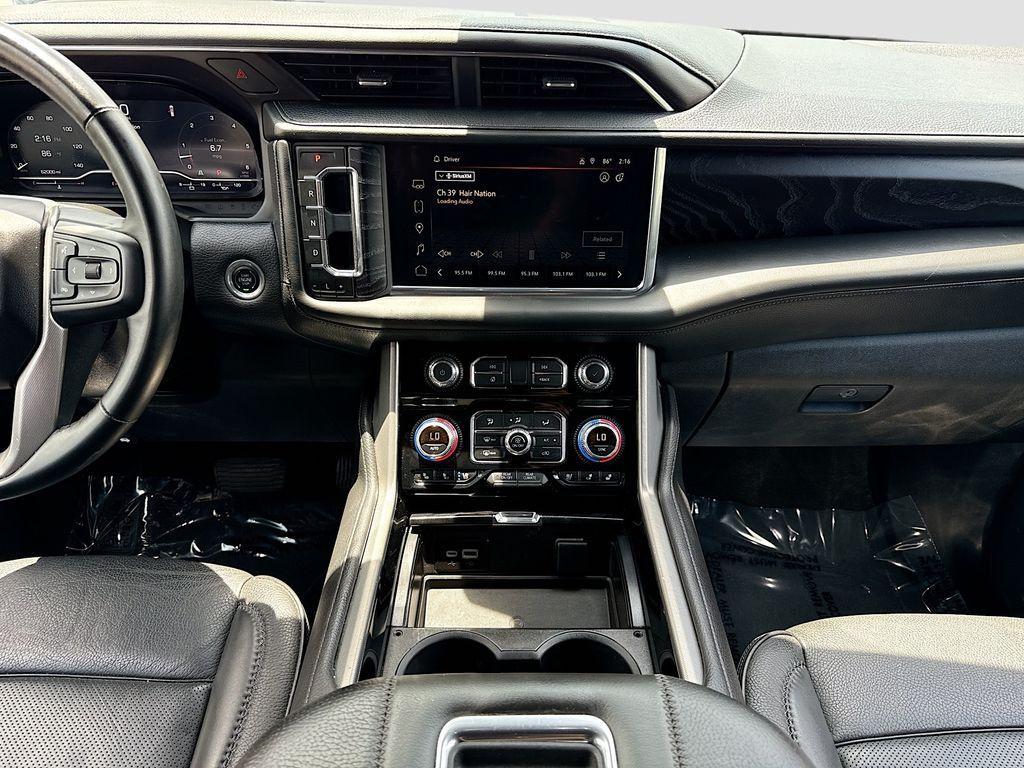 used 2024 GMC Yukon car, priced at $54,718