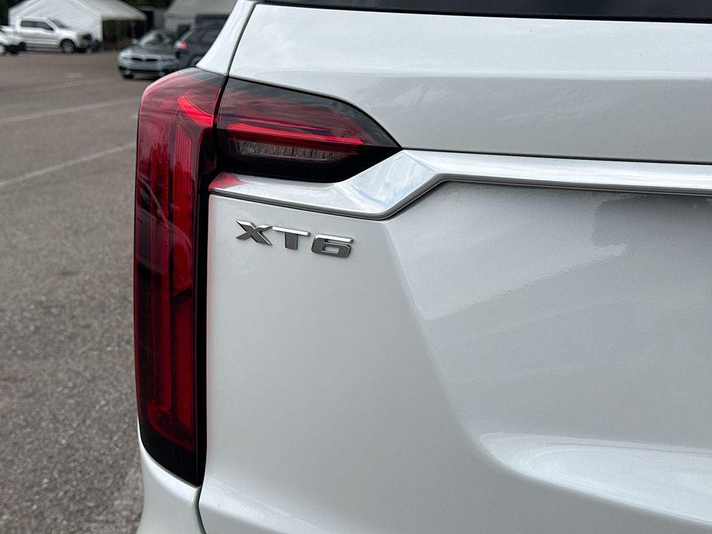 used 2024 Cadillac XT6 car, priced at $31,110
