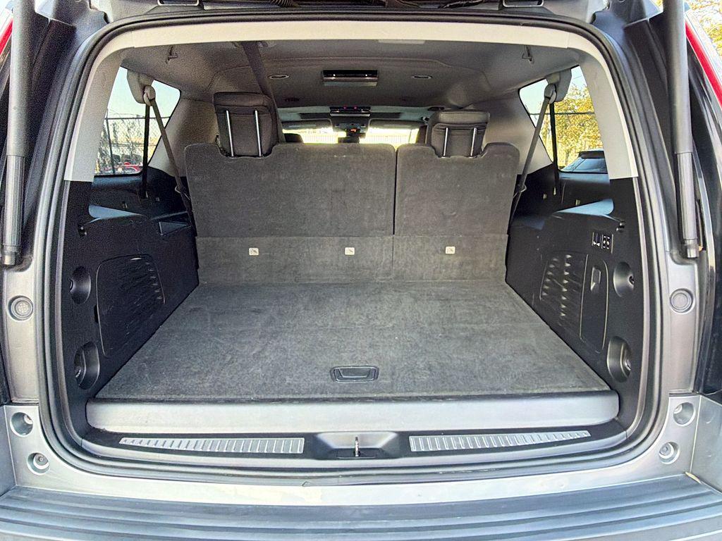 used 2020 Cadillac Escalade ESV car, priced at $36,392