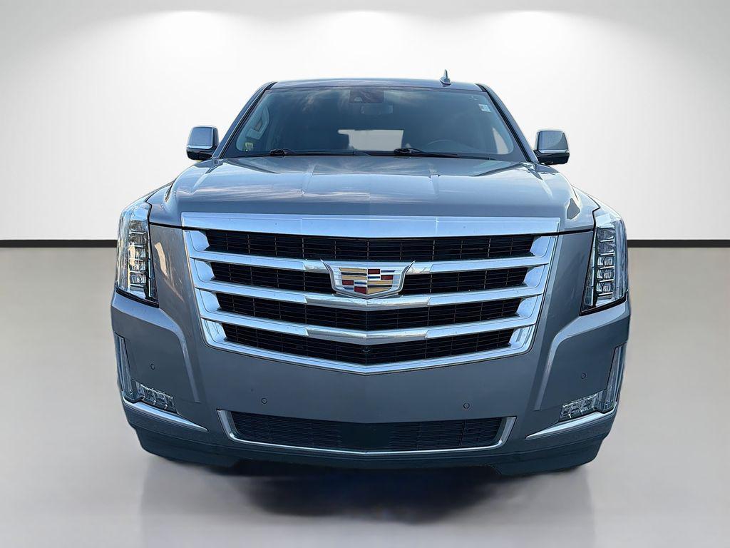 used 2020 Cadillac Escalade ESV car, priced at $36,392
