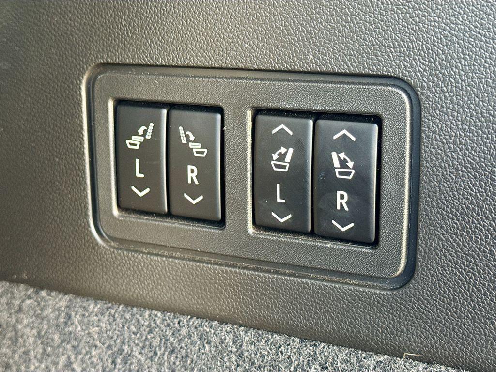 used 2020 Cadillac XT6 car, priced at $20,953