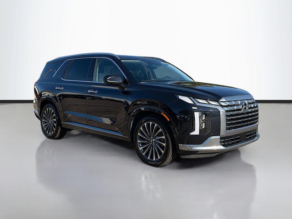 used 2024 Hyundai Palisade car, priced at $31,921