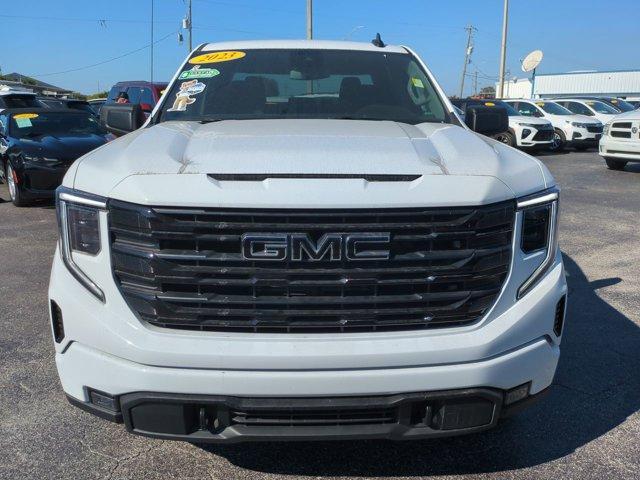 used 2023 GMC Sierra 1500 car, priced at $38,900