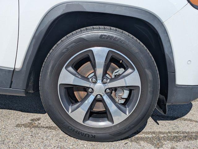 used 2019 Jeep Cherokee car, priced at $14,484