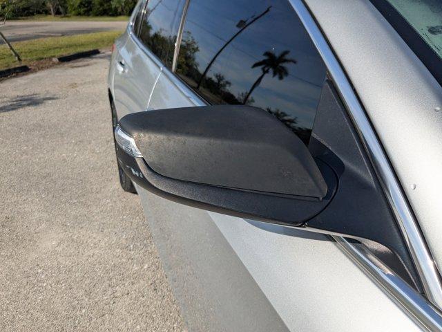 used 2018 Chevrolet Malibu car, priced at $3,284